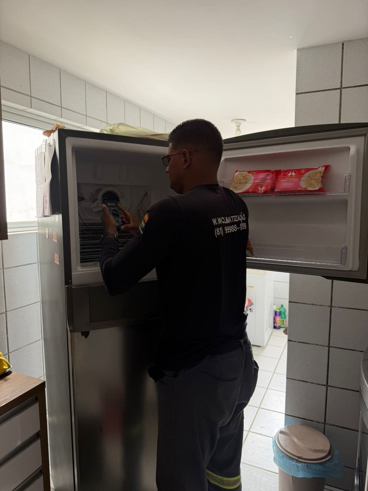 Manutenção de geladeira